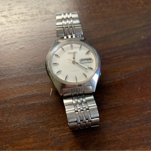 SEIKO WATCH Men’s Women’s Silver and White Face Plate - Picture 2 of 7